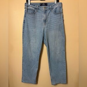 Hollister ultra high rise vintage straight Light Blue Stretch Jeans size 13R